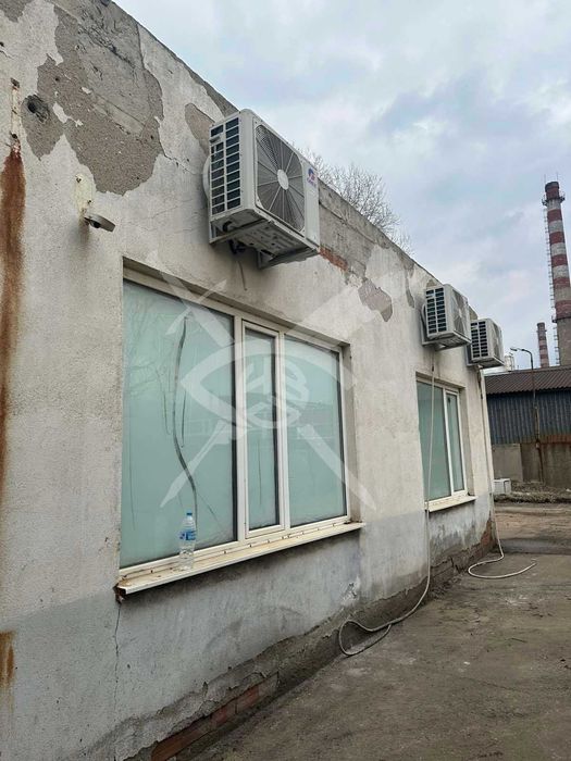 Продава се Промишлена сграда в София, Хладилника - 180 кв.м за 973 €/кв.м - Снимка #2