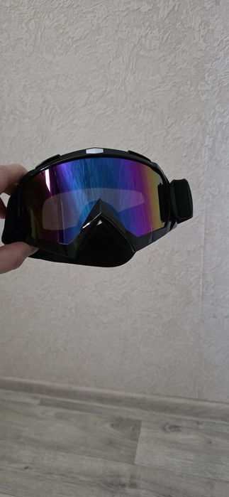 Продам шлем состояние отличное и очки