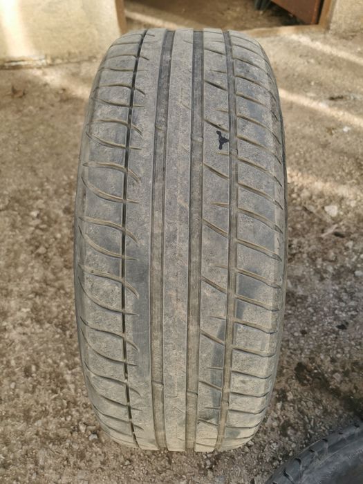 Цената е за 4бр.Гумите са в много добро състояние.