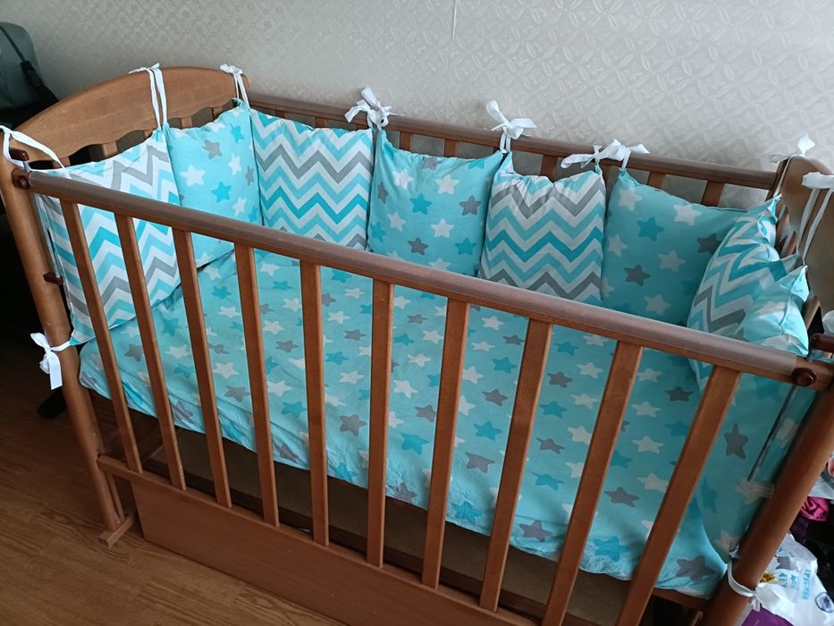 Продам детскую кроватку