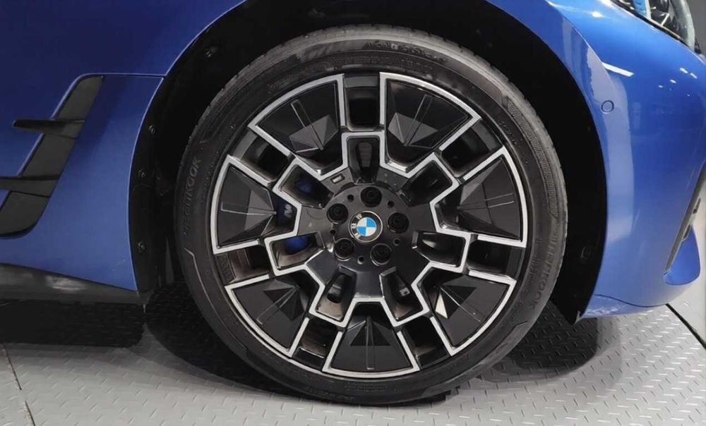 BMW I4 eDrive M40 2025 год