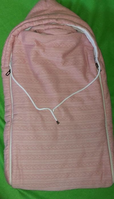 Продам конверт  на выписку