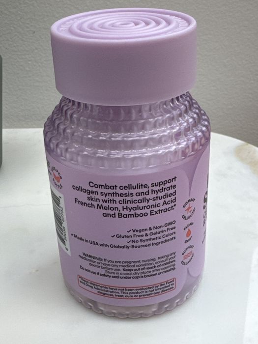 Supliment lemme SMOOTH (Kourtney Kardashian)