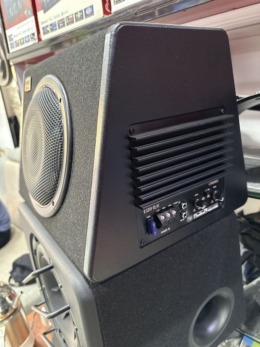 EDIFIER 8 dyumli sanbufer