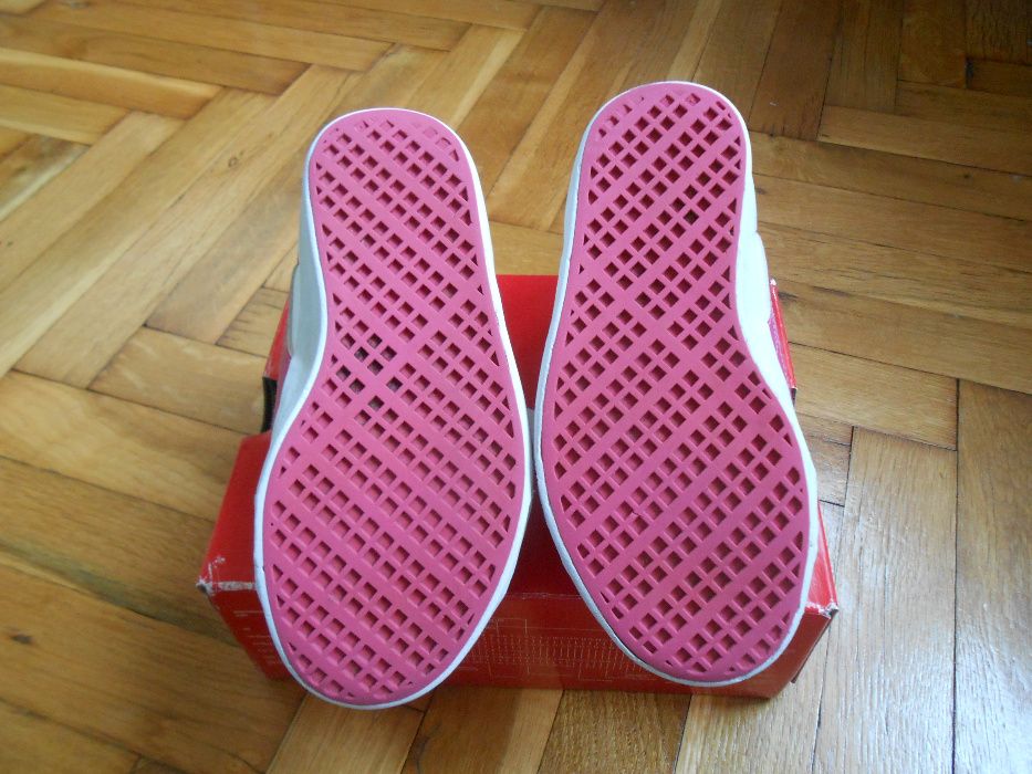 №28 оригинални детски маратонки Puma/Пума