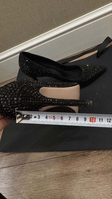 Продам красивые туфли от Basconi