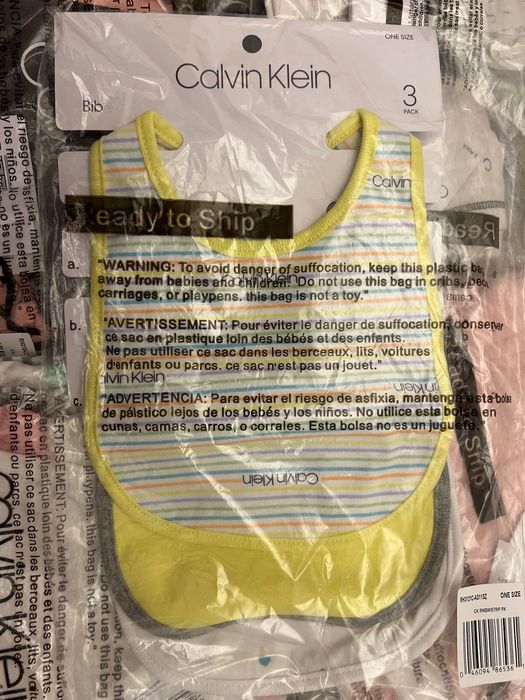 Calvin Klein. Комплект из США. 16 вещей: боди, слиперы, штаны.. 6-12м