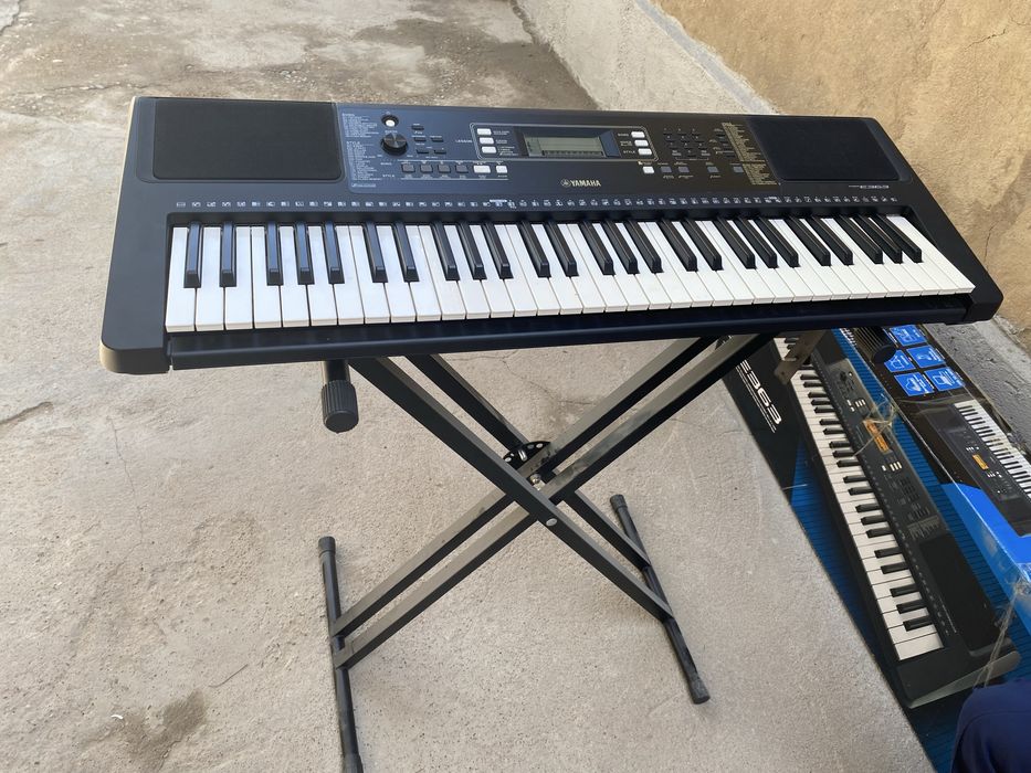 Синтезатор.