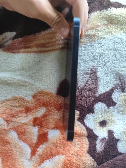 Vând iPhone 12  stare foarte buna
