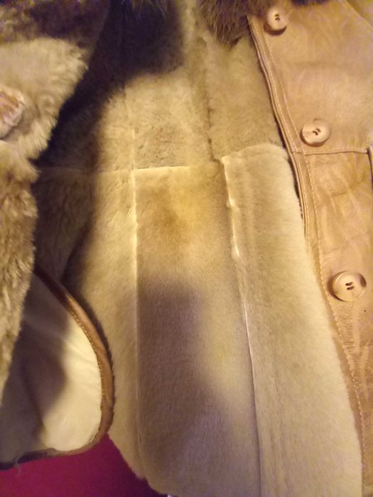 Haina de piele cu blana de vulpe naturala