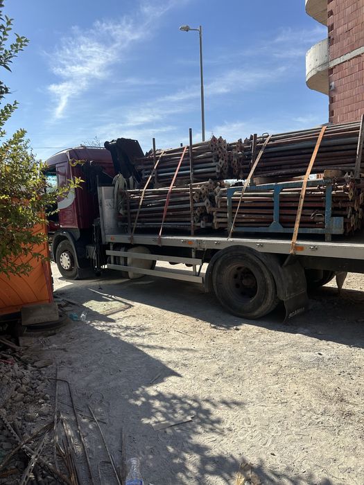 Камион с кран транспортни услуги