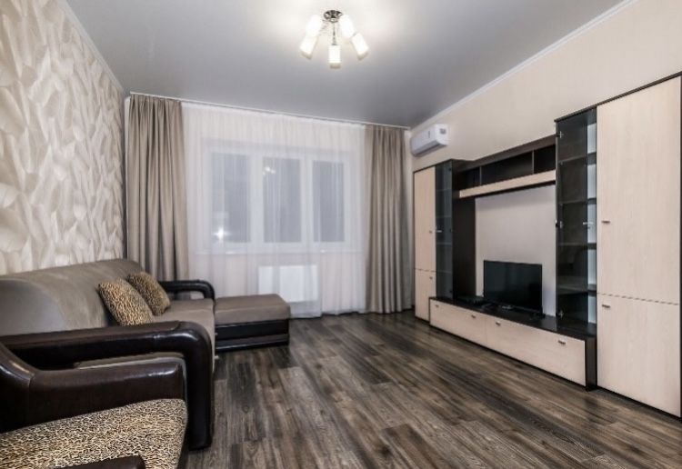 Сдаю посуточно Кенесары 42