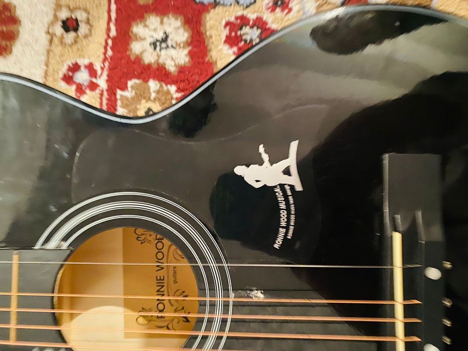 Гитара Ronnie Woob Musical