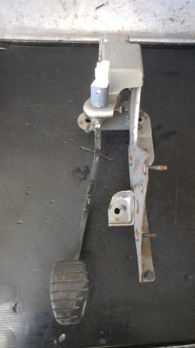 pedala frana 1.2 b tce  renault clio 3
