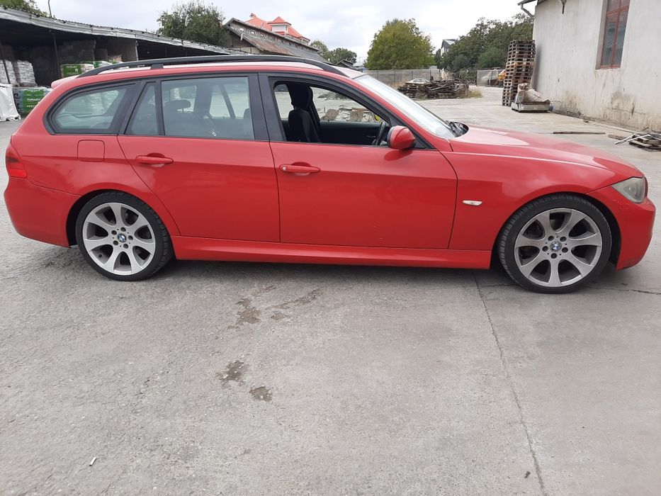 Aripa stanga/dreapta bmw e90/e91