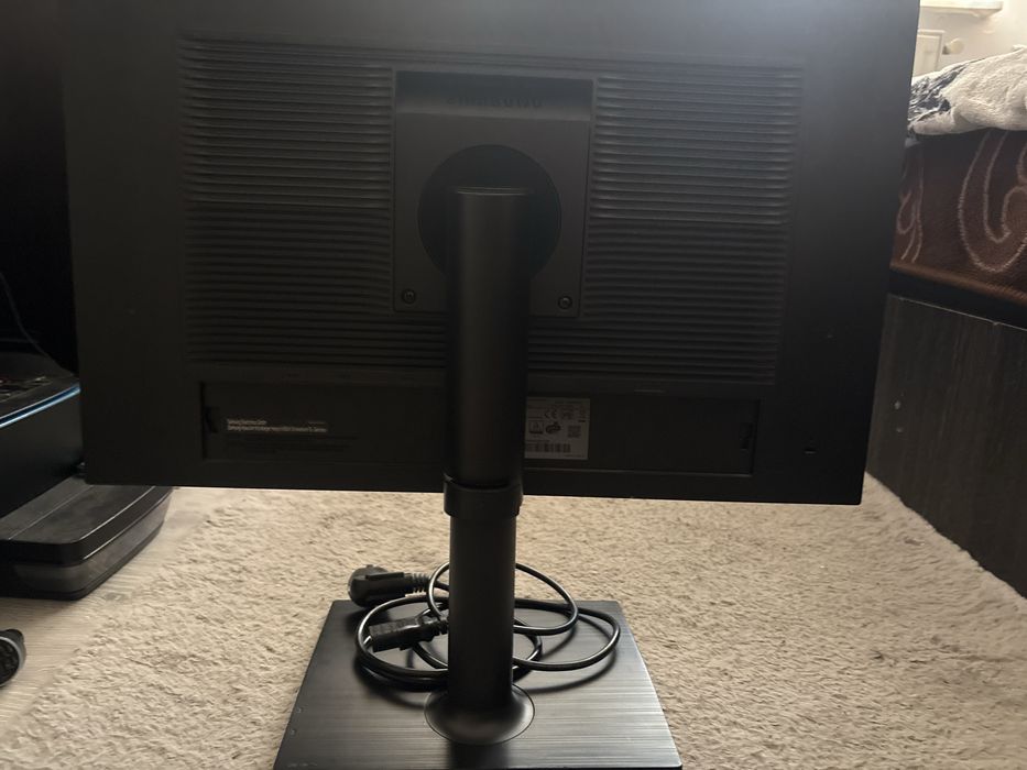 Monitor sambsumg 63 ing