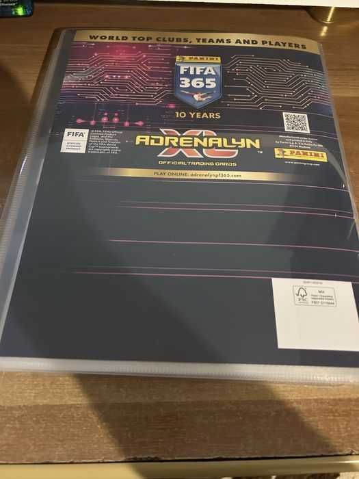 Vand colectia completa Fifa 365 Adrenalyn