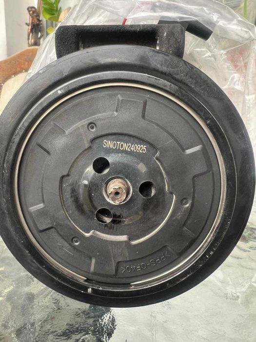 Ролка за компресор климатик Mercedes W203 2.2 CDI – Нова