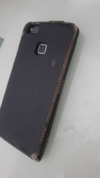 Безупречен HUAWEI P9 lite