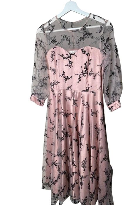 Новое красивое платье