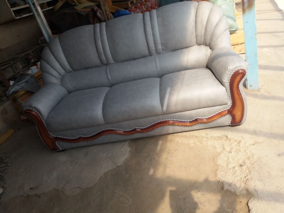 Реставрация и ремонт мягкой мебели