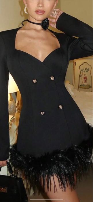 Sacou de dama  puteti sa o purtati si ca rochie