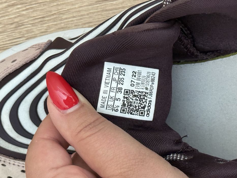 Маратонки Adidas OZELIA