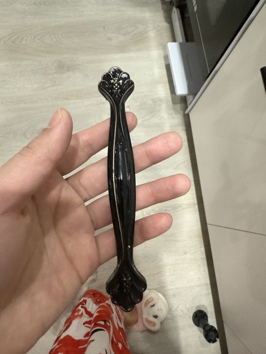 Ручки дверные (для кухни и тд)