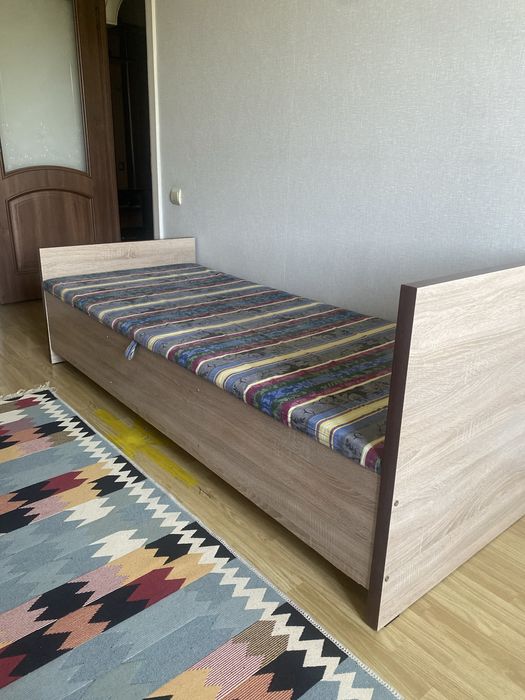 Кровать спальная 2шт.