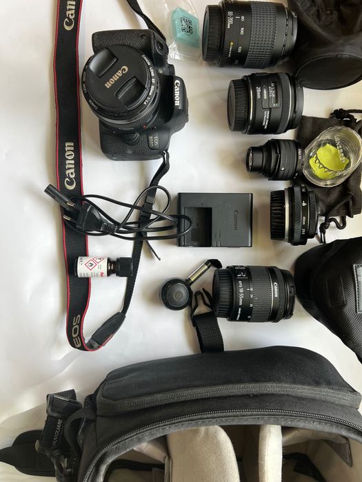 Canon EOS 800D+обективи+аксесоари