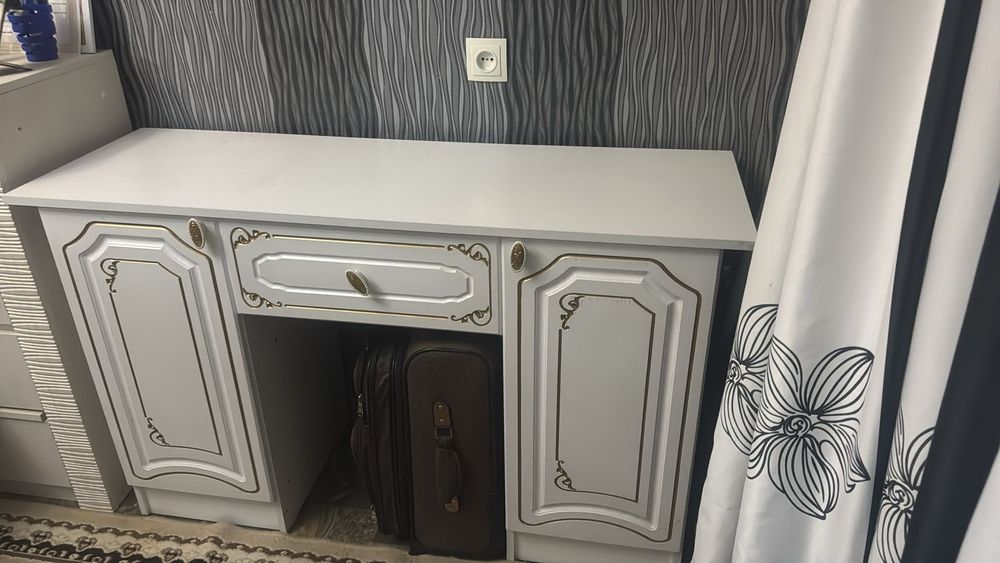 Спальный гарнитур диван кресло ковер