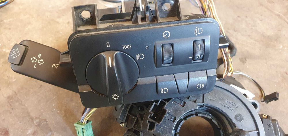 Piese bmw e 46 usi , bord , tragher , plafon