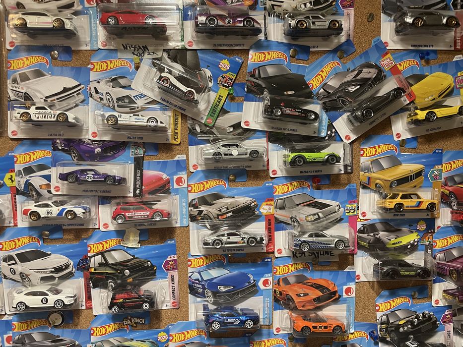 50 HotWheels Колички с табло
