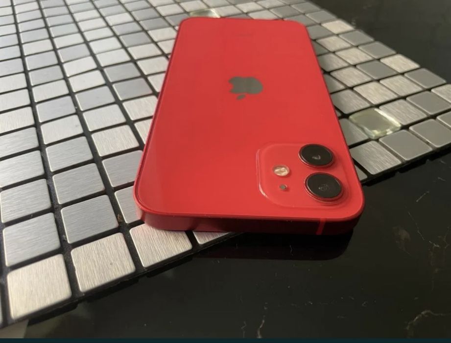 Vand sau schimb iphone 12