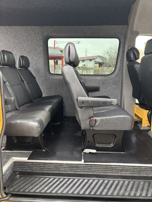 Vand Mercedes Sprinter 319 motor 3.0 cdi 9 locuri 190 cp