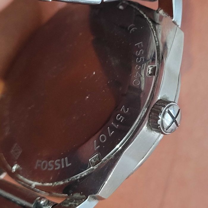 Ceas  barbati Fossil