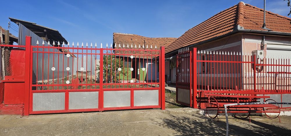 Vând urgent casă în localitatea Drauț