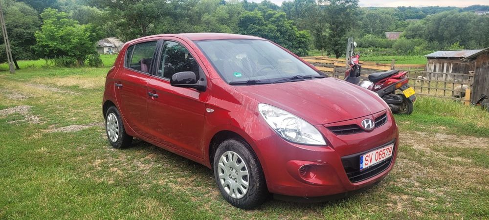 Hyundai i20 benzina