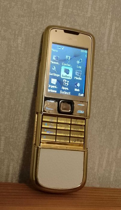 Nokia 8800 Arte Gold  (+ кабел за зареждане)