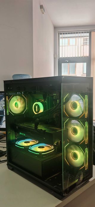 Продавам Супер Геймърски Компютър Intel I5 13600KF 24/20 Core/32Gb D5/1TB SSD/GB RTX 3070TI/Гаранция