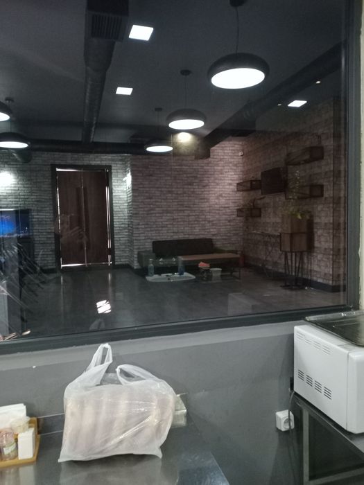 Сдается в аренду помещение 185 кв.м. на гастрономической улице.