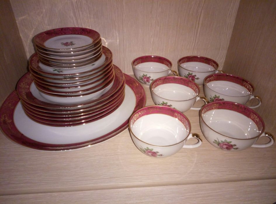 Антикварный чайный сервиз