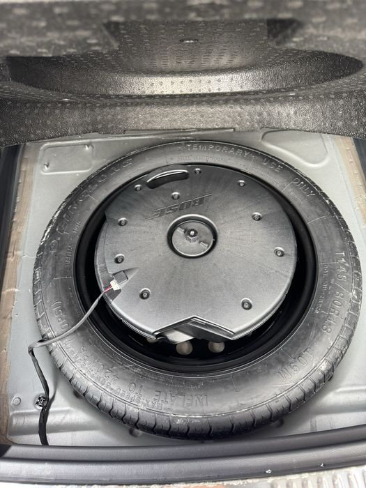 Honghi HS5 Holati yangidek