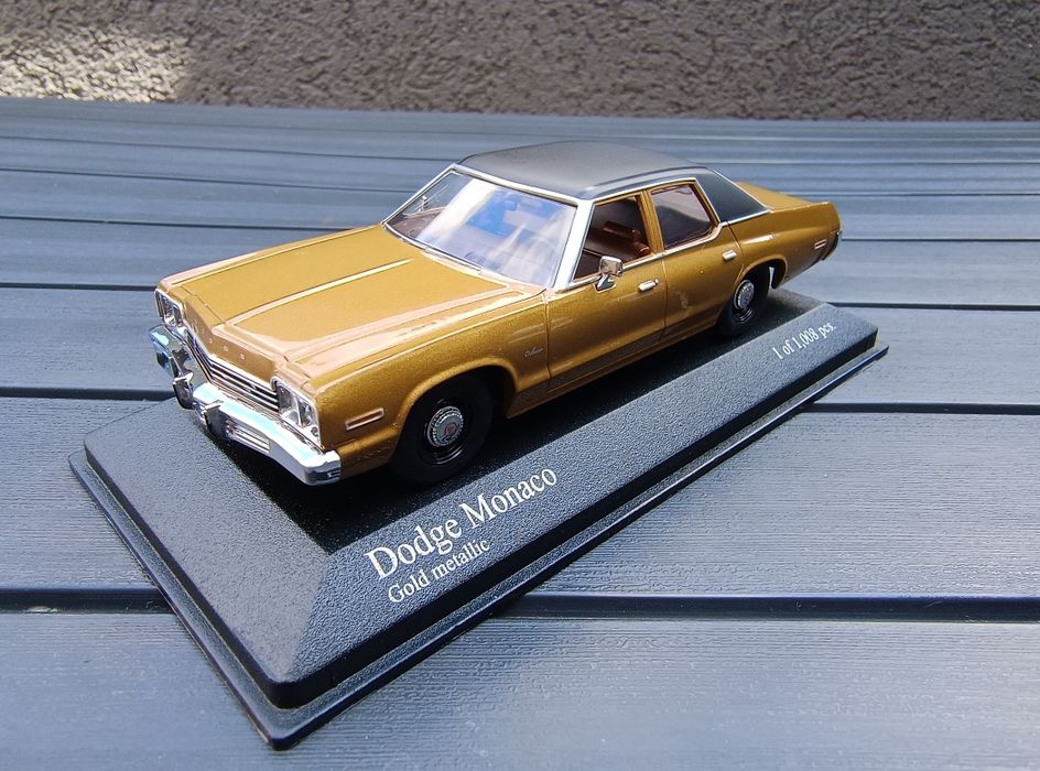 Dodge Monaco 1:43 Minichamps