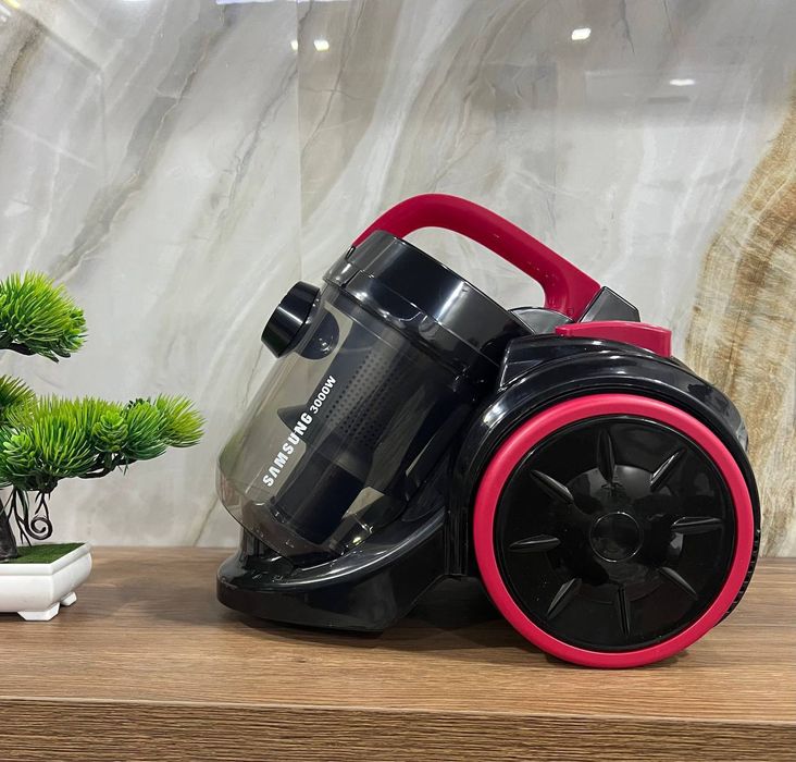Samsung pilisos
PSS-420 
3000 W
3 L 
41 $