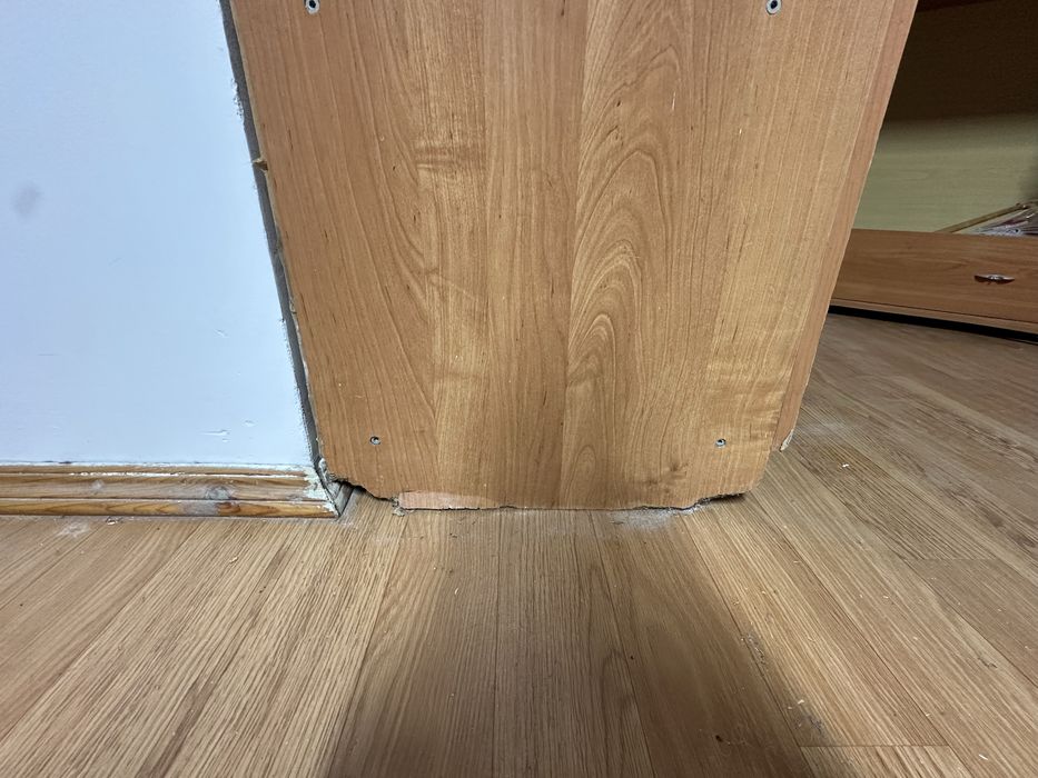 шкаф с полками б/у