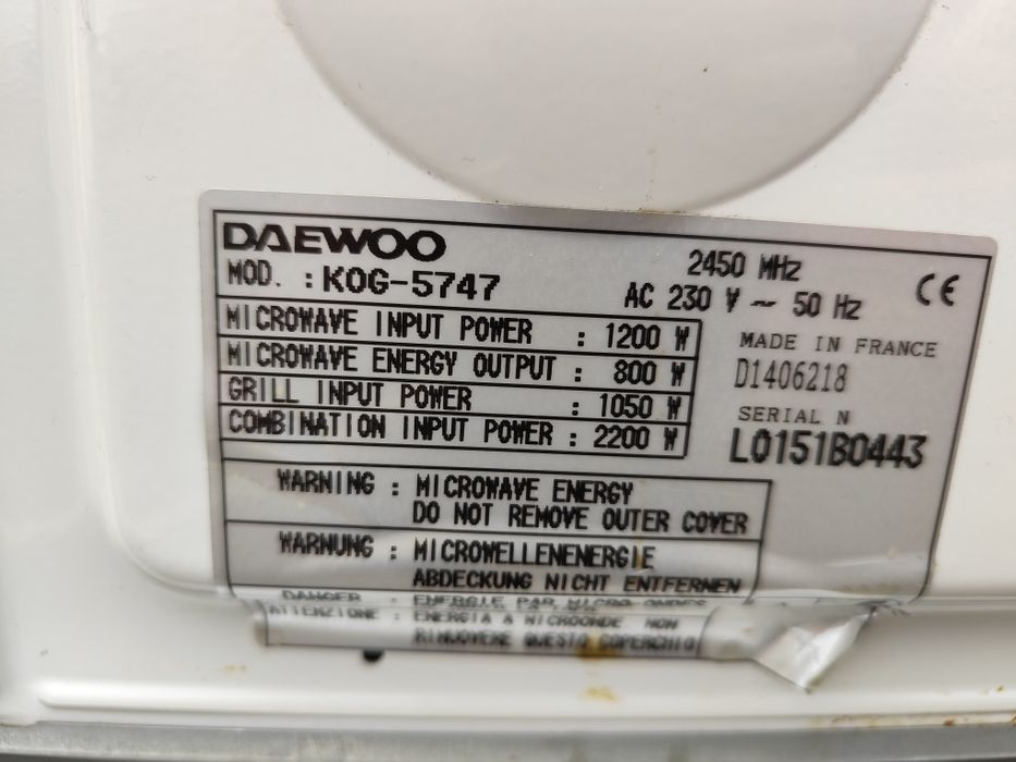 Placa fierbinte FIF, cuptor cu microunde Daewoo