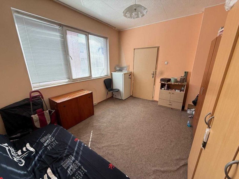 Продава се Двустаен апартамент в Пловдив, Каменица 2 - 75 кв.м за 1054 €/кв.м - Снимка #2