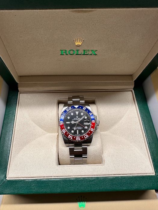 Rolex GMT-Master II “Pepsi”