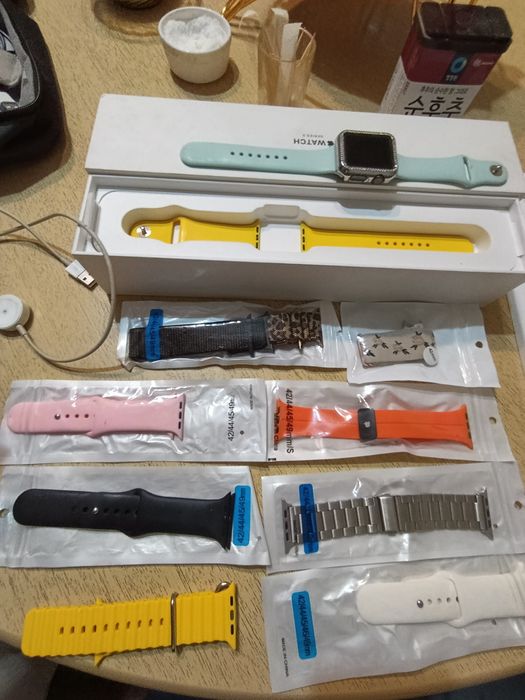 Продам часы АПЛ вотч